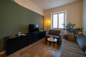 Business House Costa Volpino